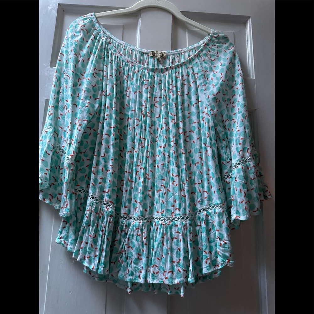 Pretty Democracy Top for Summer! Size S